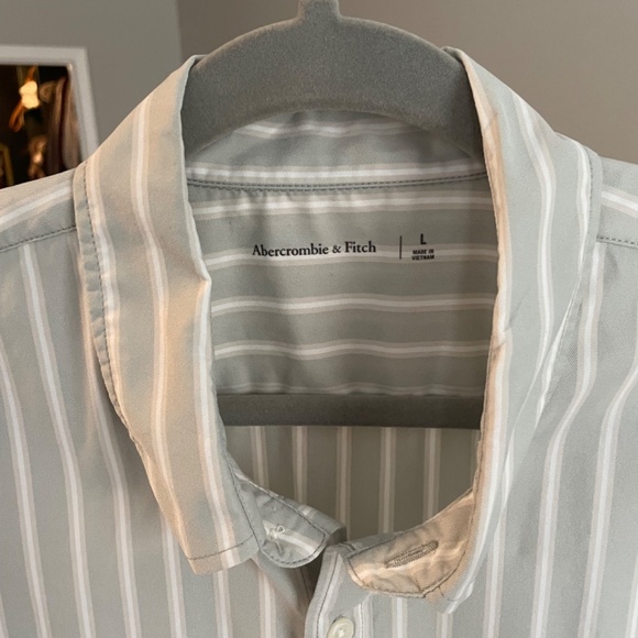Mens Abercrombie Shirt - Picture 2 of 3